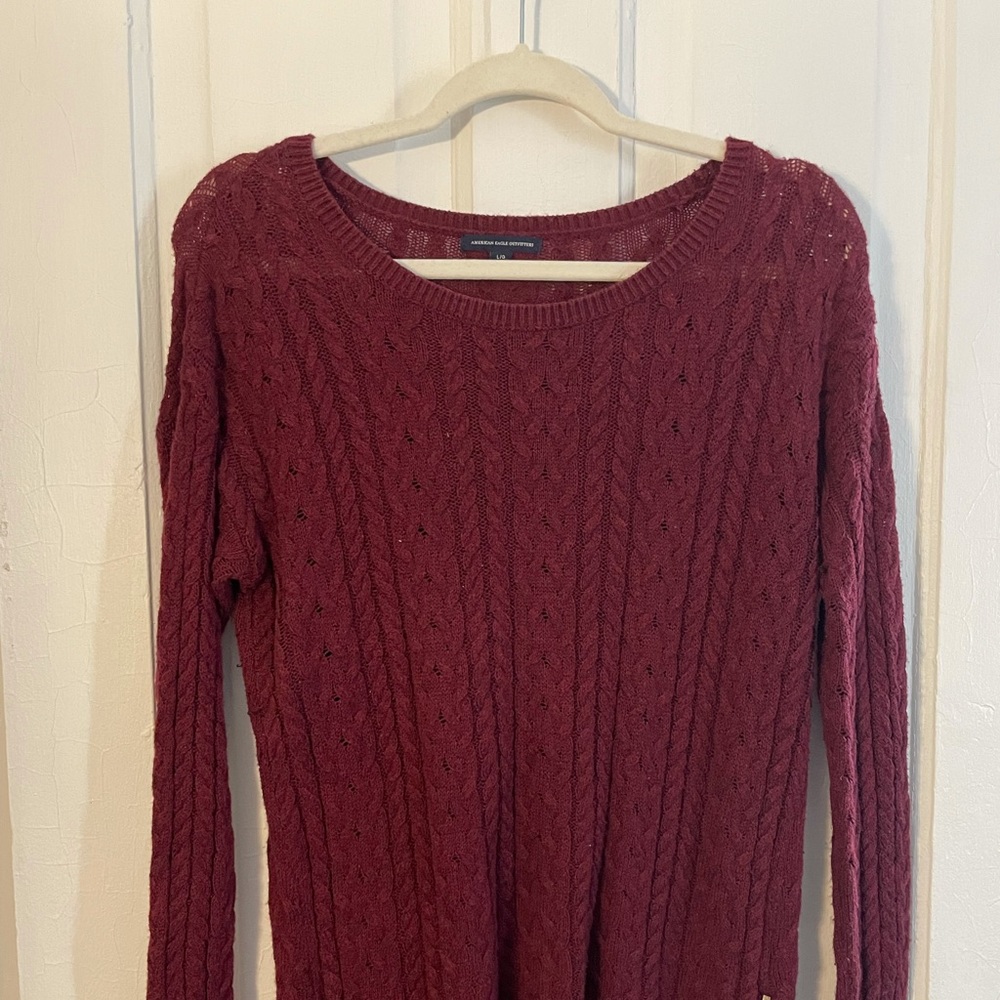 American Eagle Maroon Sweater